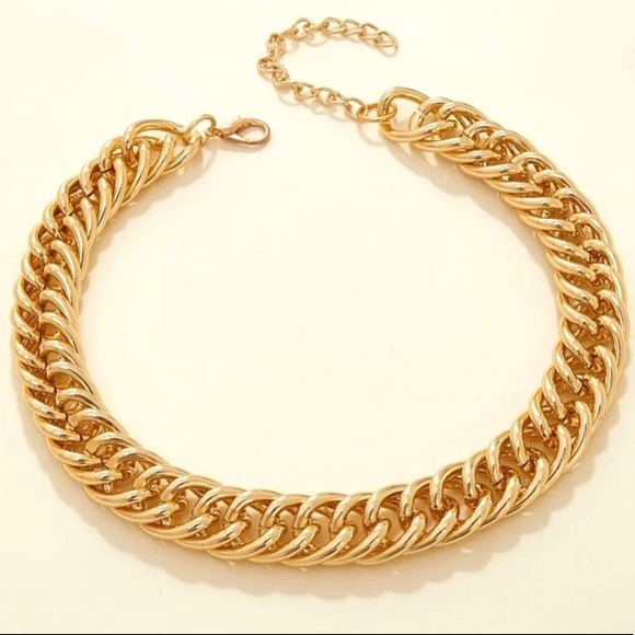 GOLD 90’s CHUNKY CHAIN STATEMENT CHOKER NECKLACE - Picture 3 of 4